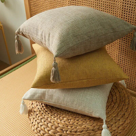 Linen and natural cotton cushion cover. Beige.