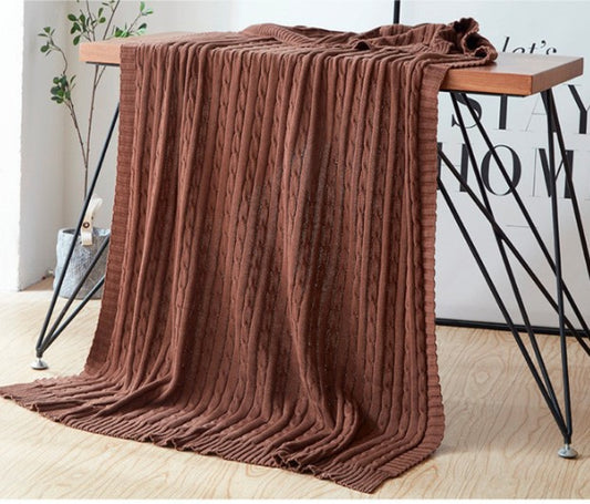 Manta de punto. Color marrón oscuro. - Oma Home